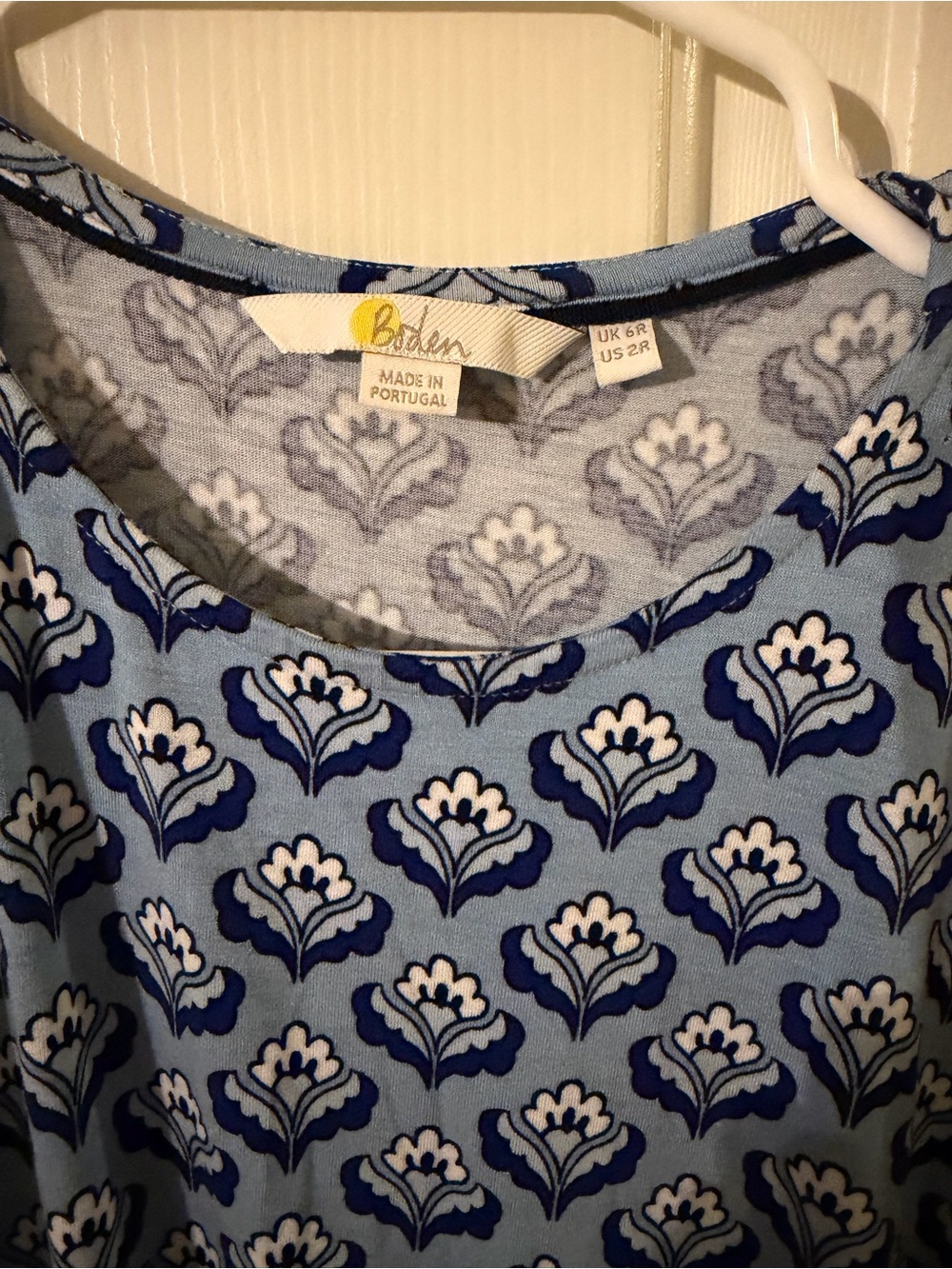 Boden Blue Floral Jersey Knit Dress - size 2 - Picture 2 of 2